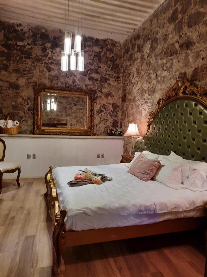 Casa De Luis Xvi *