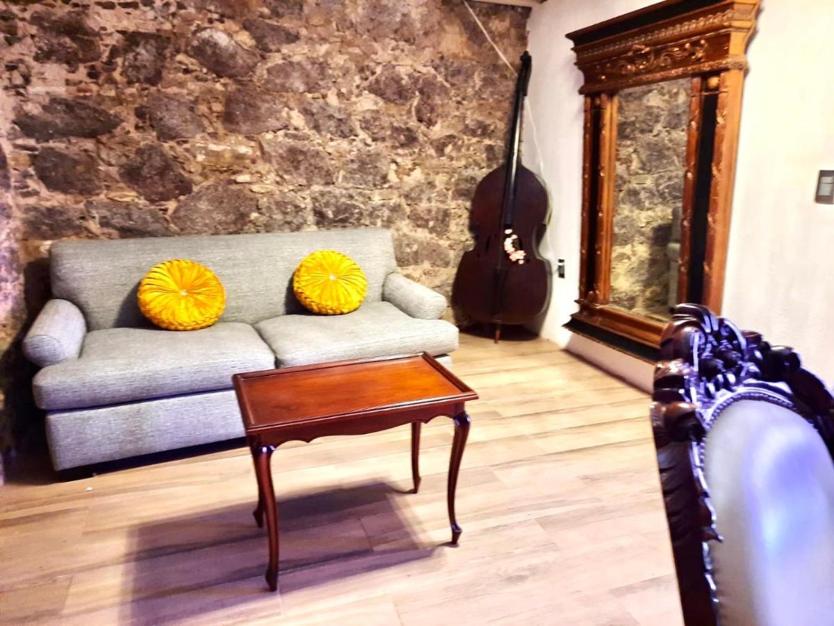Casa De Luis Xvi * Guanajuato
